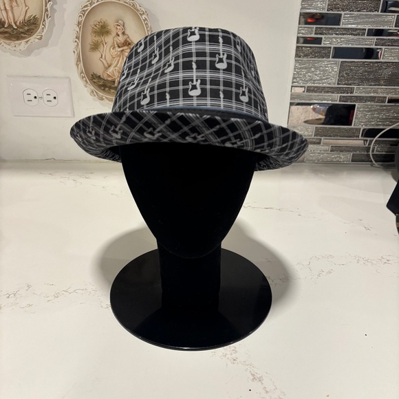 Fender Guitars Fedora Hat Unisex Size S/M Axe Plaid Strat Stratocaster New - Picture 1 of 8